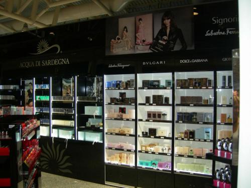 arredamento profumerie